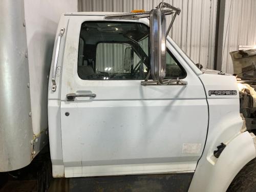 1999 Ford F800 Right Door