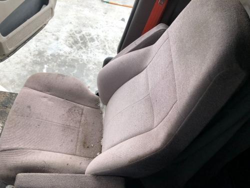 2016 Freightliner CASCADIA Right Seat, Mechanical Suspension