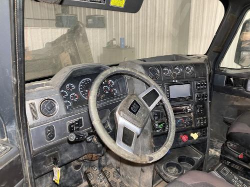 2015 Cat CT660 Dash Assembly
