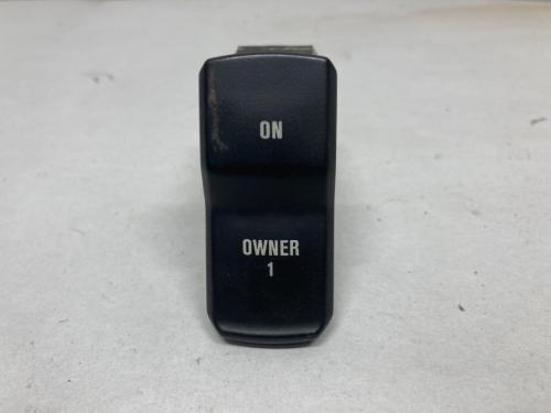 2015 Cat CT660 Switch | Misc. | Switch Owner/ Operator 1 | P/N 3721241C1