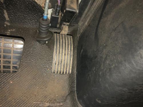 2003 International 4400 Right Foot Control Pedals