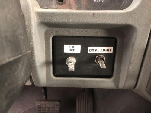 International 4400 Dash Panel: Switch Panel