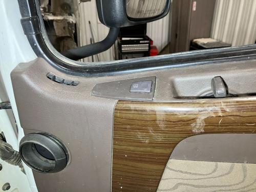 2013 Volvo VNL Right Door Electrical Switch