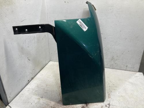 2013 Peterbilt 579 Right Green Extension Composite Fender Extension (Hood): W/ Bracket, Has Some Surface Scratches And 1 Scratch Is Pretty Deep