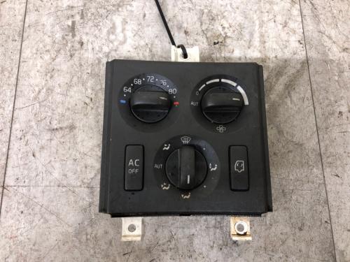 2015 Volvo VNL Heater & AC Temp Control: 3 Knobs (Temp/Fan Speed/Zone) 2 Buttons (Ac Off/ Recycle)