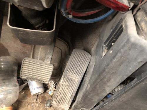 2001 Freightliner FLD120 Right Foot Control Pedals