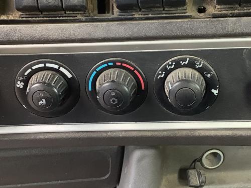 2013 Kenworth T660 Heater & AC Temp Control: 3 Knobs, 2 Buttons, Paint Chipping On Front Knob