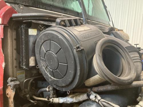 2007 Freightliner COLUMBIA 120 14-inch Poly Donaldson Air Cleaner