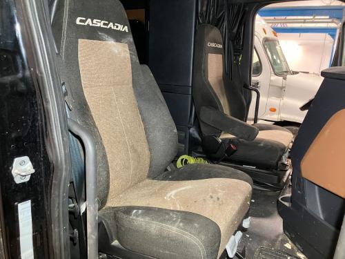 2022 Freightliner CASCADIA Seat, Air Ride