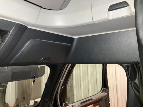 2022 Freightliner CASCADIA Right Console
