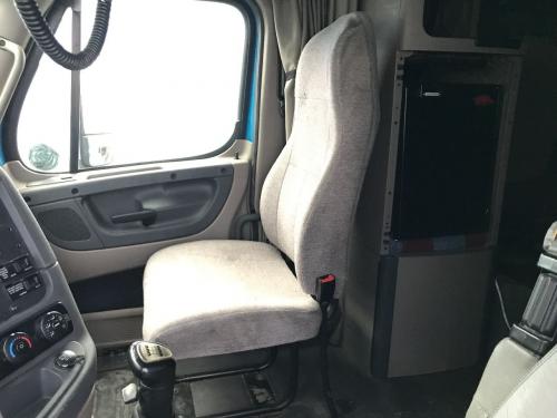 2013 Freightliner CASCADIA Right Seat, Non-Suspension