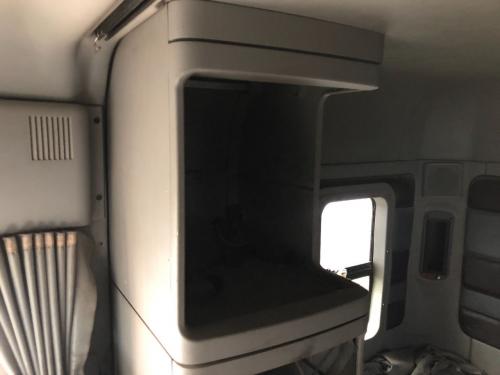 1998 Freightliner C120 CENTURY Right Cabinets