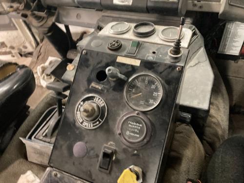 Ford CF7000 Dash Panel: Ignition Panel