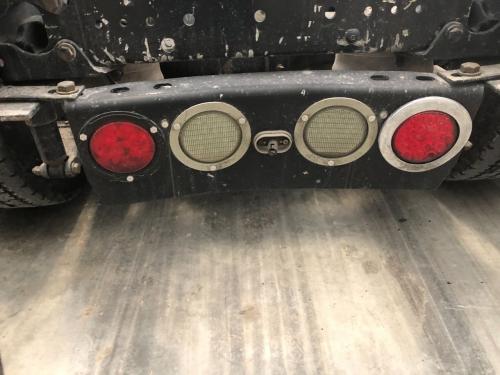 2011 Kenworth T660 Tail Panel: Lights Operational, Tail Panel Has Slight Bend
2 Red 2 White, Tag Light