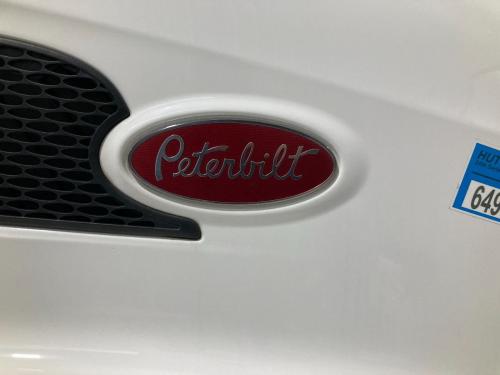 2018 Peterbilt 579 Emblem