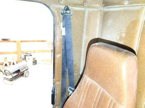 1993 Freightliner FLD112 Right Seat Belt Assembly