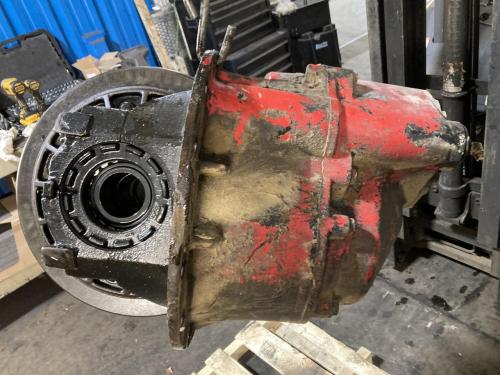 Eaton DS404 Front Differential Assembly: P/N DS404-390