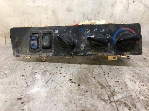 1998 Freightliner C120 CENTURY Heater & AC Temp Control: 3 Knobs 2 Switches