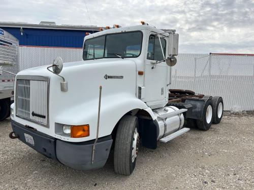 1994 International 9200 Truck: Tractor, Tandem Axle Day Cab