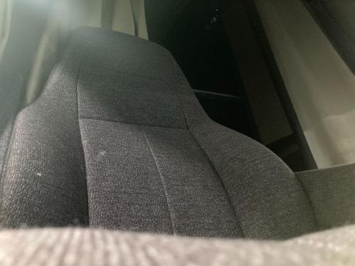 2017 Freightliner CASCADIA Right Seat, Air Ride