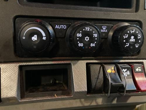 2019 Kenworth T680 Heater & AC Temp Control | P/N F21-1028-2381