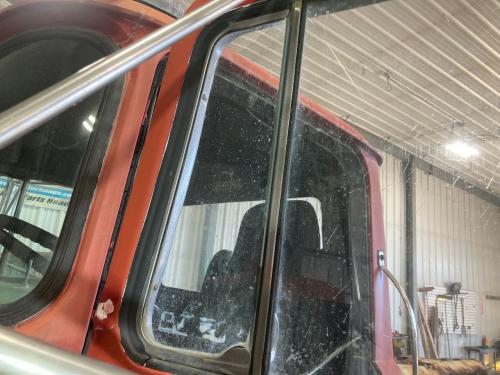 1989 Mack RD600 Left Door Vent Glass