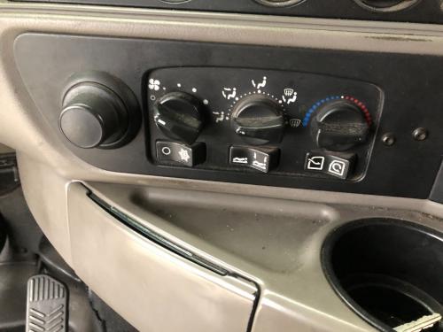 2012 Kenworth T700 Heater & AC Temp Control: 3 Knobs 3 Buttons