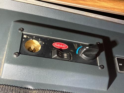 2000 Peterbilt 379 Control: 2 Knobs And 1 Switch, Missing Fan Speed Knob