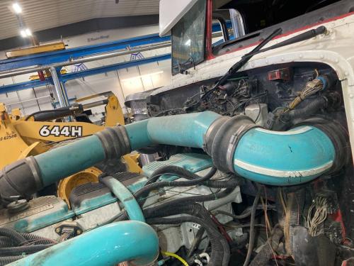 2000 Cat C15 Air Transfer Tube | Complete Air Transfer Tube From Cleaners To Turbo, Couple Scratches On Rh Side | Engine: C15