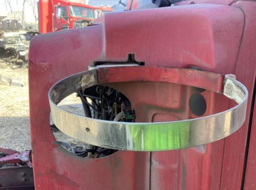 2005 Western Star Trucks 4900FA Left Upper And Lower Air Cleaner Brackets, Rust Present