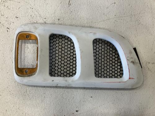 1997 Ford A9513 Right Hood Side Vent