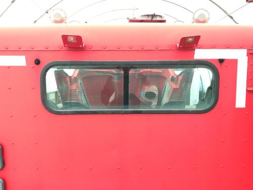 2005 Freightliner COLUMBIA 120 Back Glass