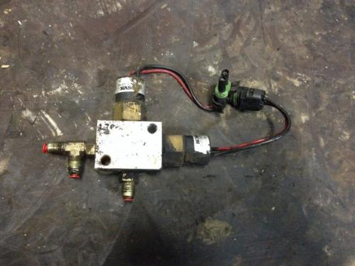 2006 Hydraulic Relief Valve: P/N JEM971001A