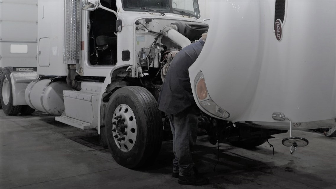Heavy Duty Semi Truck service Diagnostics
