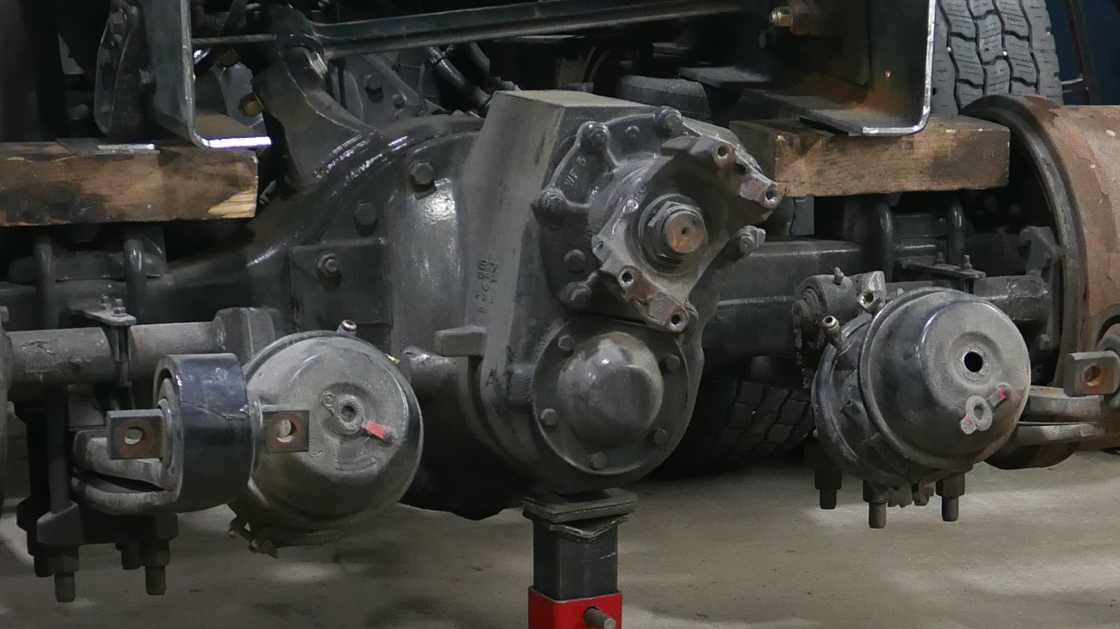 Heavy Duty Semi Truck  Differentials